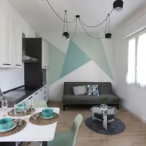 Moderna A Due Passi Dal Centro Appartamento